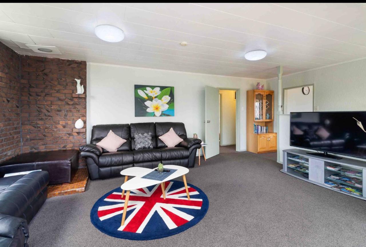 Mountain Top Kiwi Star Holiday Home 罗托鲁阿 外观 照片